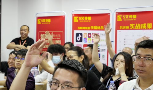 免費(fèi)傳播呂本現(xiàn),企業(yè)培訓(xùn)億萬(wàn)富商,企業(yè)管理逆向盈利商業(yè)模式