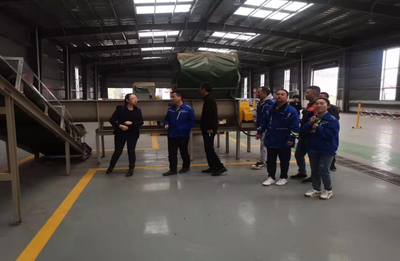 省、市土肥專(zhuān)業(yè)技術(shù)人員到七星關(guān)區(qū)有機(jī)肥企業(yè)開(kāi)展技術(shù)指導(dǎo)