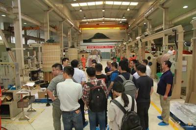 智能工廠關(guān)鍵技術(shù)研討與全球燈塔工廠考察實(shí)訓(xùn)班在武漢成功舉辦