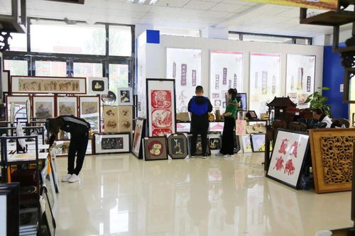 翰墨飄香展新篇——第十屆通渭書畫文化藝術節(jié)第五日深度解讀與咨詢紀實